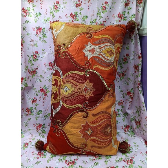 Pier 1 Throw Pillow - Picture 1 of 6